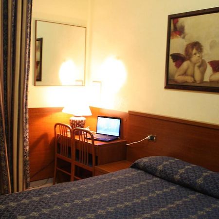 Bed and Breakfast Yiennese Two Roma Exterior foto